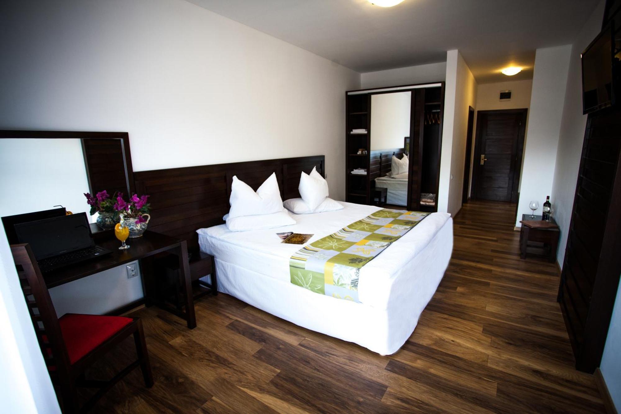 Roata Faget Inn Cluj-Napoca Extérieur photo